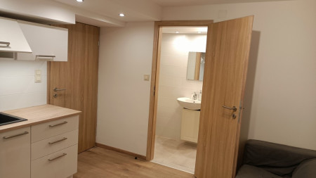 Szuterén apartman konyha,  fürdőszoba