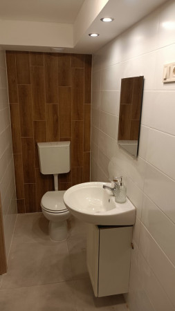 Szuterén Apartman fürdő